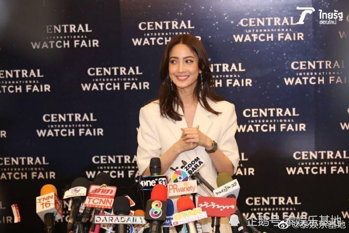 交往十四年的男友ton分手不久的泰星taew nataphon,在与泰国富少hiso