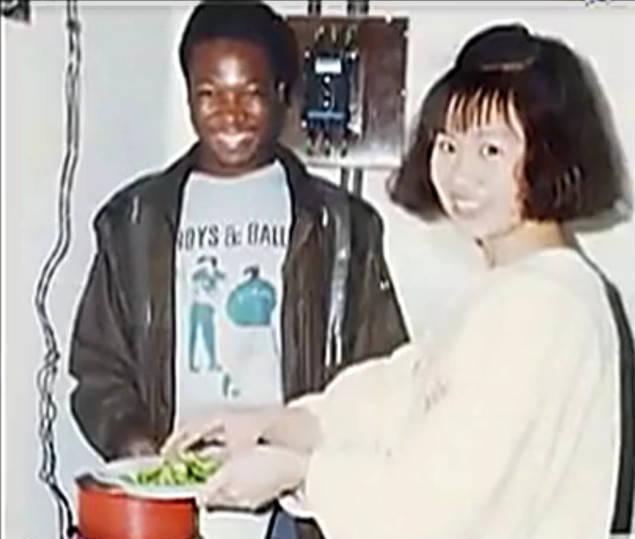 清华大学|清华才女坚决嫁给非洲穷小子，为他生娃，24年后变成这样