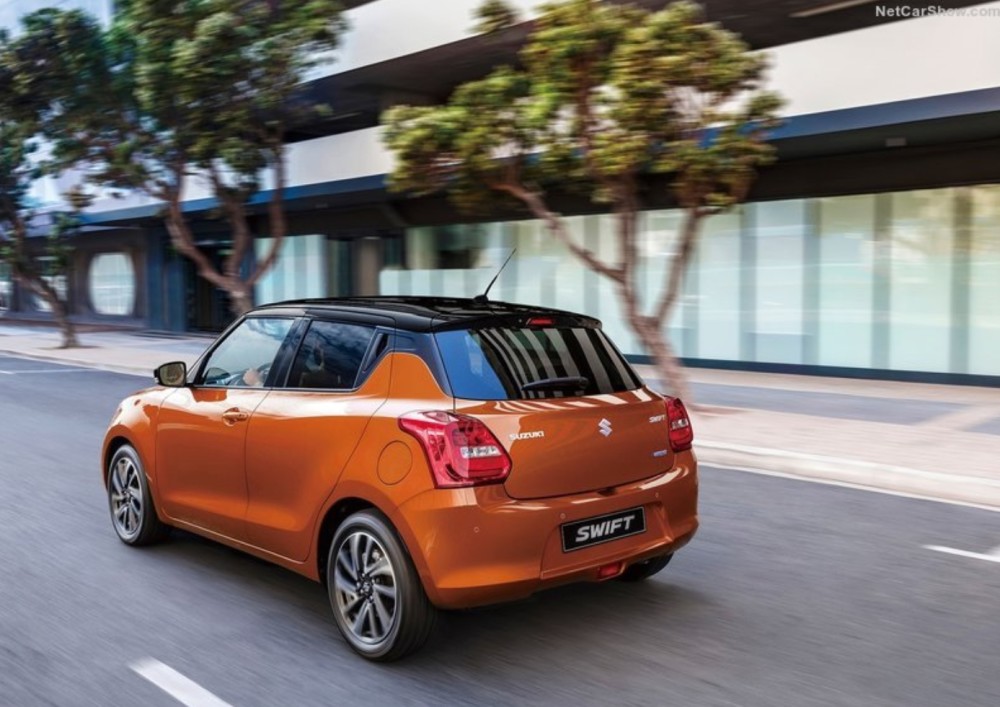 2021款铃木雨燕小巧精致的代步车有点意思