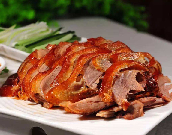 宜良烤鸭,一点不输北京烤鸭,云南一大特色