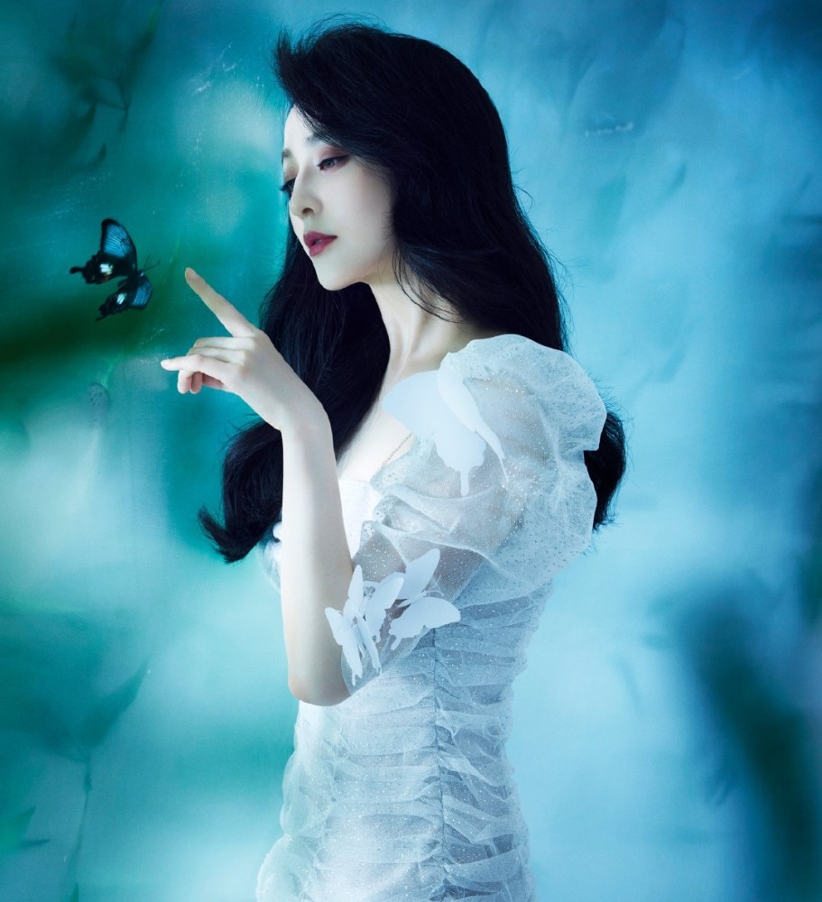 范冰冰|范冰冰大胆挑战无眉造型，机械感略显惊悚，竟被赞美貌能战一千年