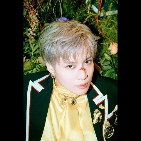 珉豪送给泰民的惊喜咖啡车,车上的应援横幅让人看了忍不住爆笑