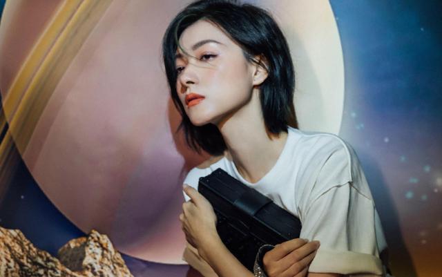 万茜|从万人瞩目到万人嘲讽，万茜人设崩塌背后的那些事