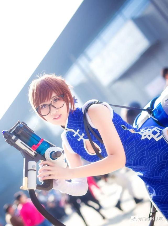 cosplay守望先锋全网最瘦小美