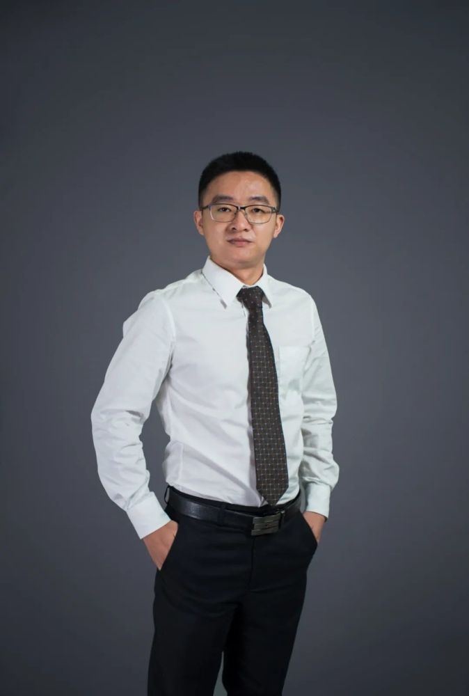 人物简介:石城川,音书科技ceo,2019入围福布斯中国,2020年入围福布斯