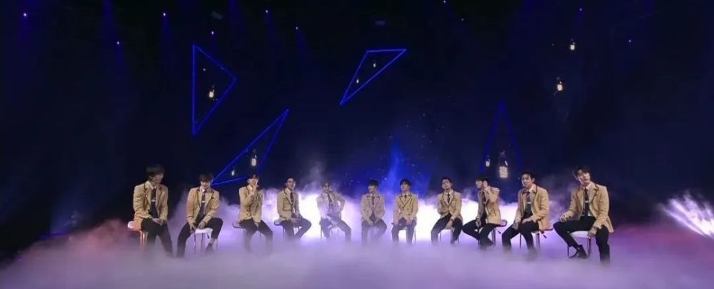 r1se|R1SE团魂炸裂，精神小伙沙雕又敬业，粉丝都管不住的土味