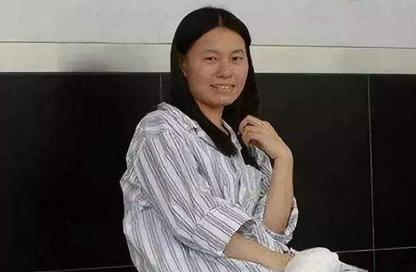 17年前,24岁北大才女患癌去世,北大首次为