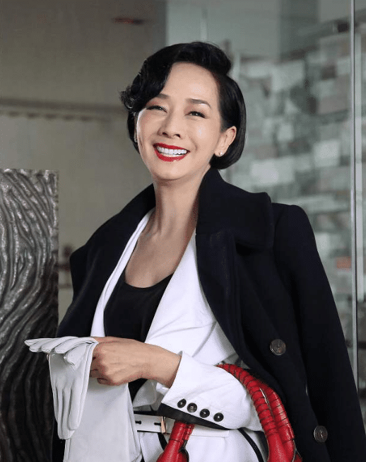 60岁毛舜筠近照曝光与75岁老公似父女曾后悔拒绝张国荣求婚