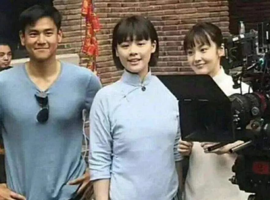 刘诗诗|屠天涯，炸贴吧，热搜全让路，也就85花互撕能做到了