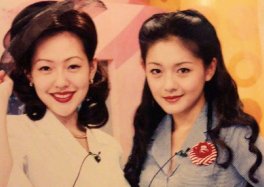 大s|这对姐妹花现状差距大，姐姐相夫教子没事业心，42岁妹妹活成少女