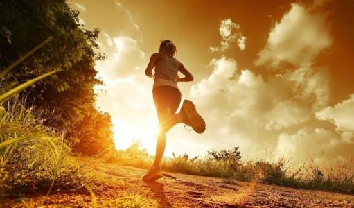 骨质疏松|女人过了50岁，瘦点好还是胖点好？别被“千金难买老来瘦”误导