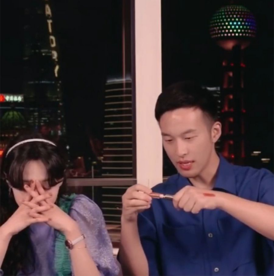 郑爽|郑爽直播翻车，对于她的“任性”，吴奇隆的评价很真实