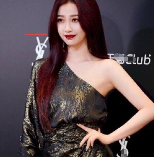 鞠婧祎|鞠婧祎身高再引争议！穿增高鞋仍被虞书欣碾压，被指虚报不止一次