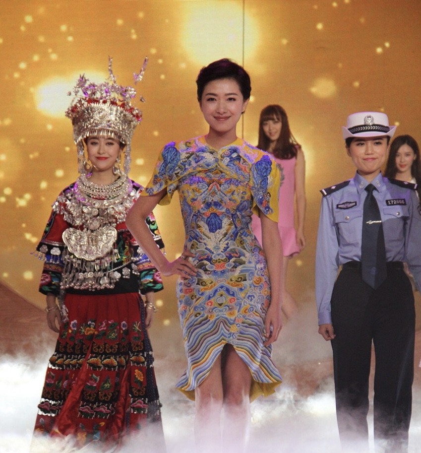 范冰冰|野心藏不住，穿龙袍的不止范冰冰，还有人淡如菊的她