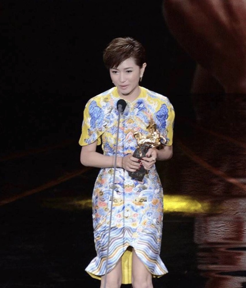 范冰冰|野心藏不住，穿龙袍的不止范冰冰，还有人淡如菊的她