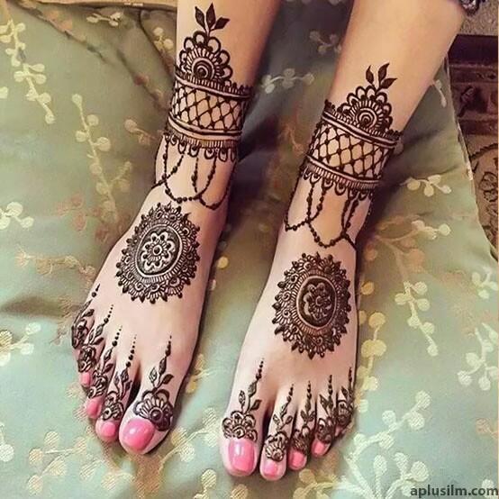 脚底板画画不会痒吗印度美脚美足美手展示印度海娜手绘图案