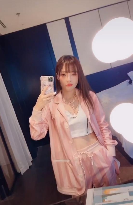 李小璐|李小璐晒近照大秀小蛮腰，直言我不好惹，疑隔空响应PG one