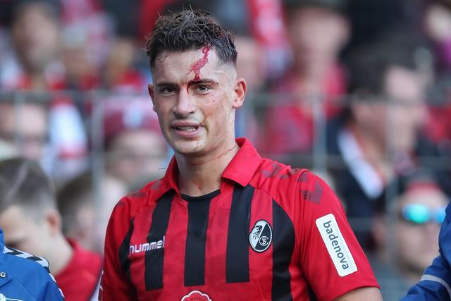 利兹联对症下药的收购新晋德国国家队后卫罗宾科赫