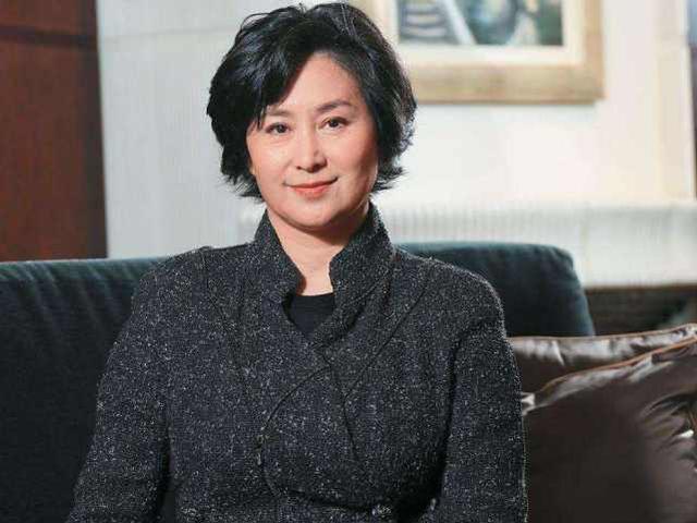 豪门|强势的婆婆，柔弱的老公，迟迟嫁不进豪门的郭碧婷，真的会幸福么