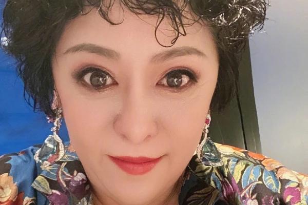 豪门|强势的婆婆，柔弱的老公，迟迟嫁不进豪门的郭碧婷，真的会幸福么