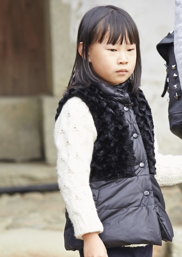 小沈阳|小沈阳女儿沈佳润近照曝光，女大18变比儿时美很多，和爸爸太像