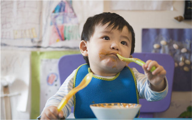 奶奶只用了2招，孩子不积食，身高猛长