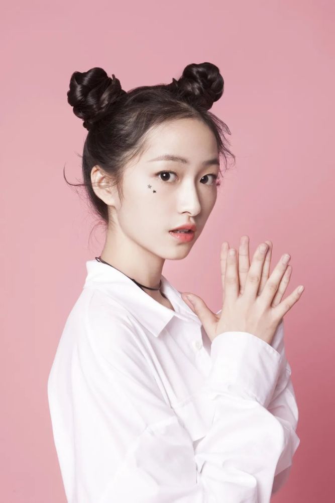 专访琉璃杨肸子不被同化做一个无畏者