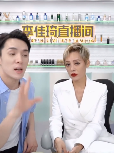 乘风破浪的姐姐|《浪姐》导演深夜发文秒删，疑似承认大家不和，宁静发声暗讽万茜！