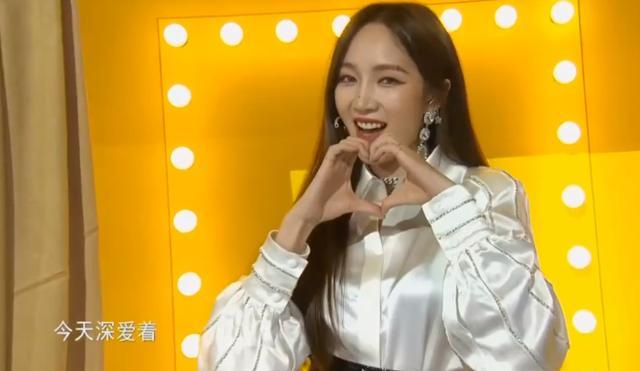 金莎|晚会收视还能这么低？江苏99晚会一团糟，金莎尬跳没眼看