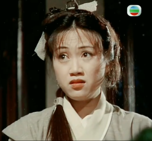 陈安莹在《鬼母痴儿》中饰演哑娟,看起来很是贤良淑德,特别是教孩子