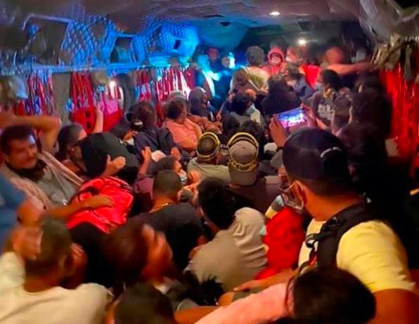 加利福尼亚州|美国大火失控？覆盖面积超过10个纽约，卫星：浓烟已进太平洋