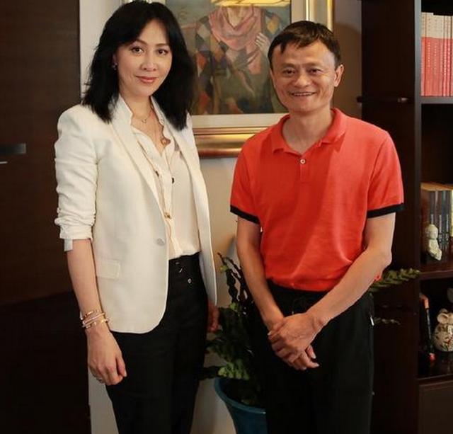 王菲|王菲和马云隔空合唱情歌：马云高音很稳，51岁王菲状态如少女