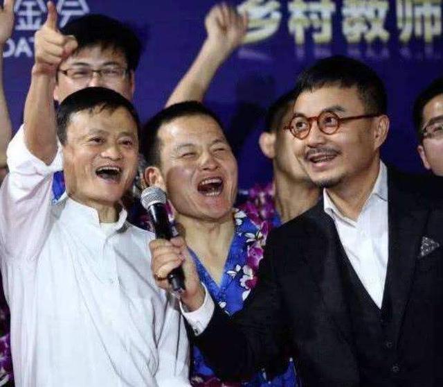 王菲|王菲和马云隔空合唱情歌：马云高音很稳，51岁王菲状态如少女