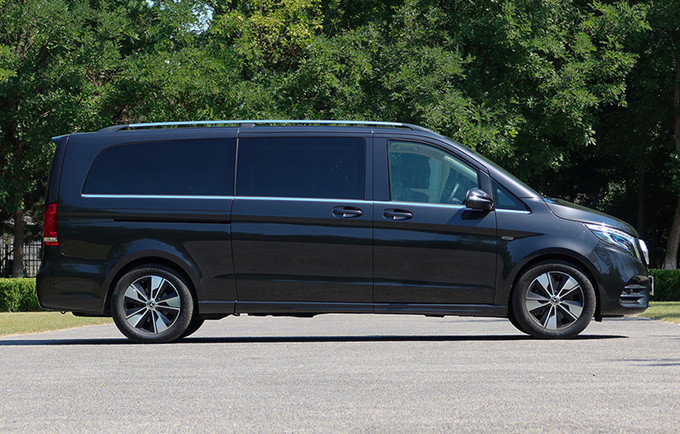 奔驰大面包开卖标配空气悬架后排更豪华最低只要49万