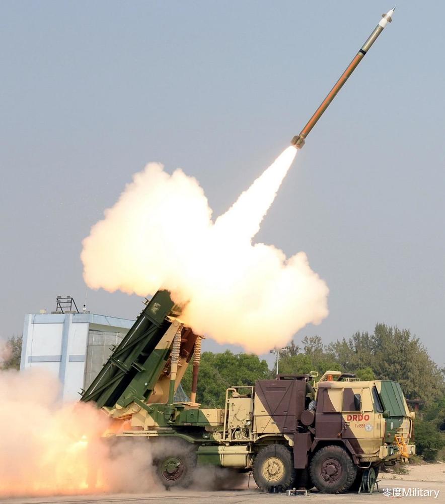 印度购买国产"皮纳卡"多管火箭炮的背后——艰难的发展过程