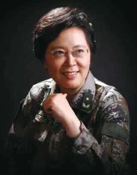 新冠疫苗|致敬！陈薇为研究新冠疫苗半年黑发变白发：来自人民，反哺人民