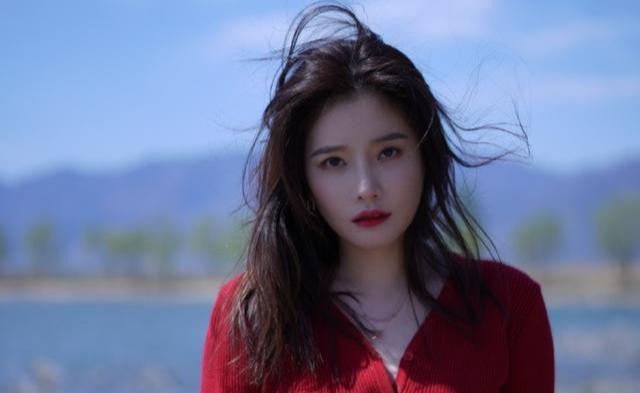 易易紫|李汶翰易易紫恋情被实锤！男方粉丝攻陷女方微博，各种脏话随口喷