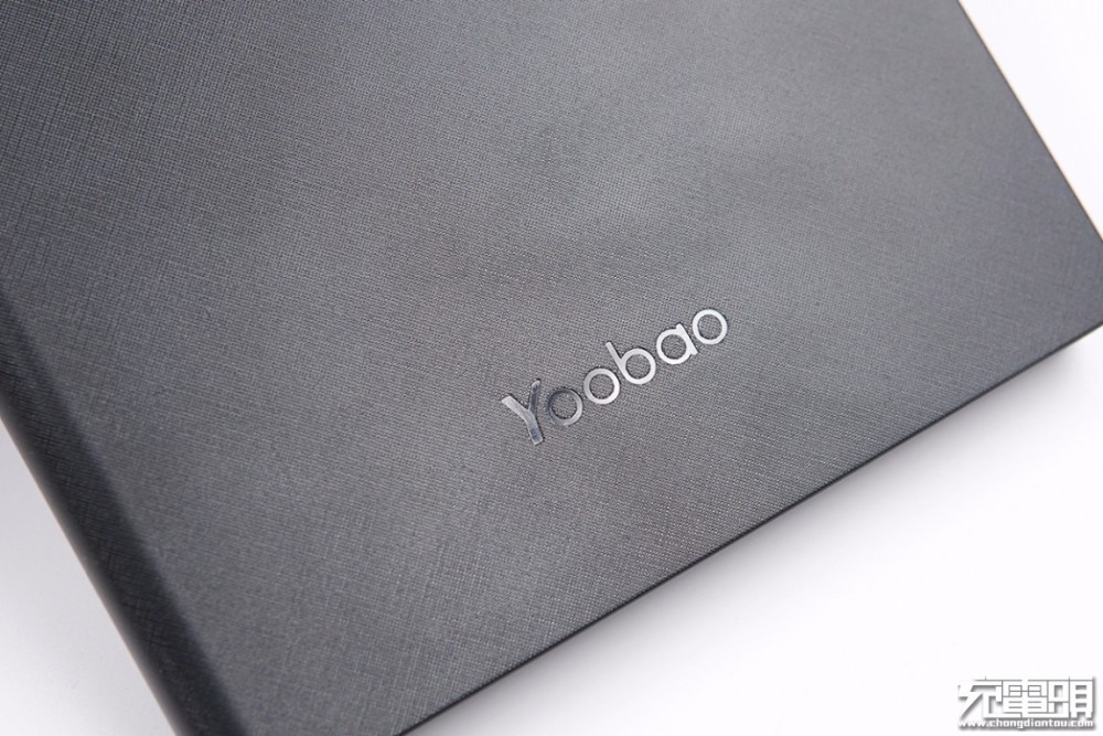 拆解报告:yoobao羽博30000mah 65w pd快充移动电源