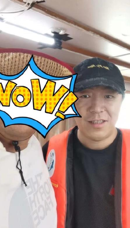 邓超|邓超晒新综艺路透照，鹿晗黄渤累到睡着，出海捕鱼陈赫表情精彩