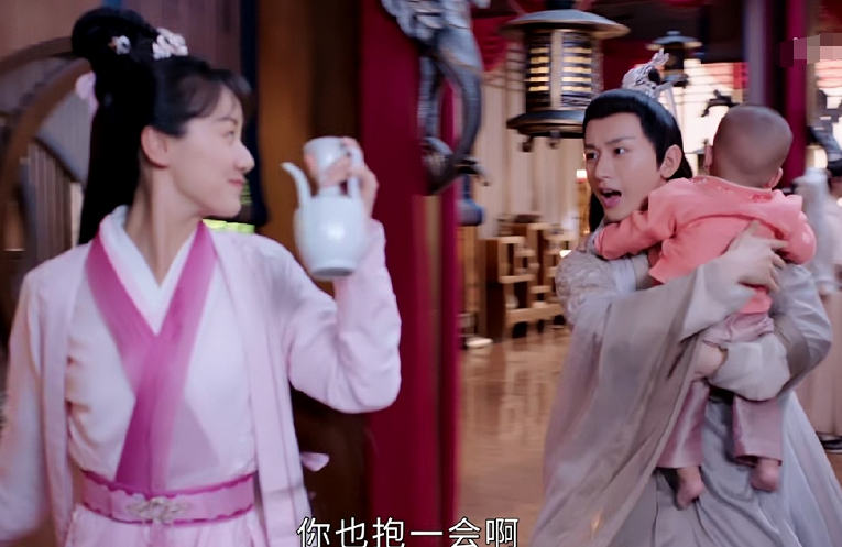 司凤|《琉璃》大结局：司凤璇玑成一家三口，司凤化身奶爸，反差萌带娃