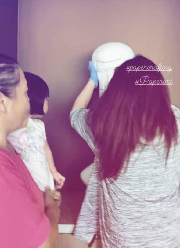 何超盈|何超盈晒瘦身成功照，狂甩掉半个自己，无意曝光赌王外孙女正脸照