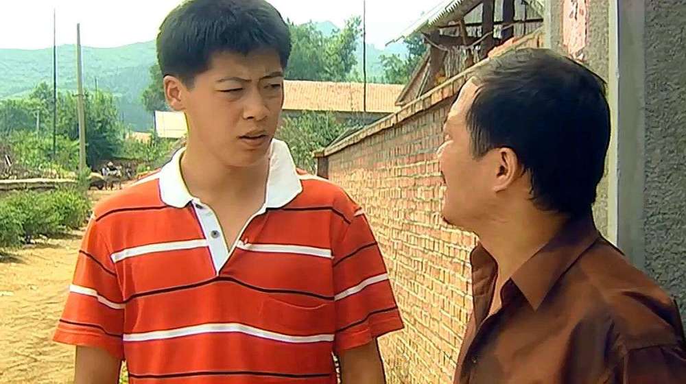 贺树峰第一部戏就被赵本山钦点男一号,14年过去后,却在路边卖烧烤!