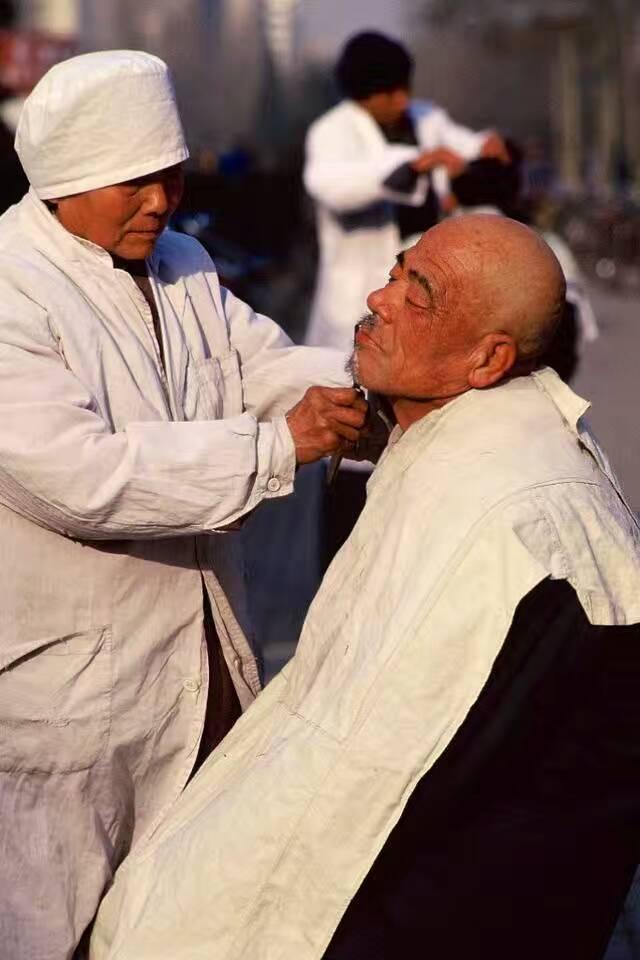 老照片|美国人拍摄1988年的北京老照片：图7现在都是富豪，图8现再看不到
