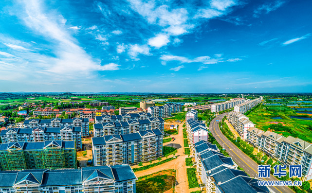 迈向小康的江夏探索江夏大路村花果之乡有车有房