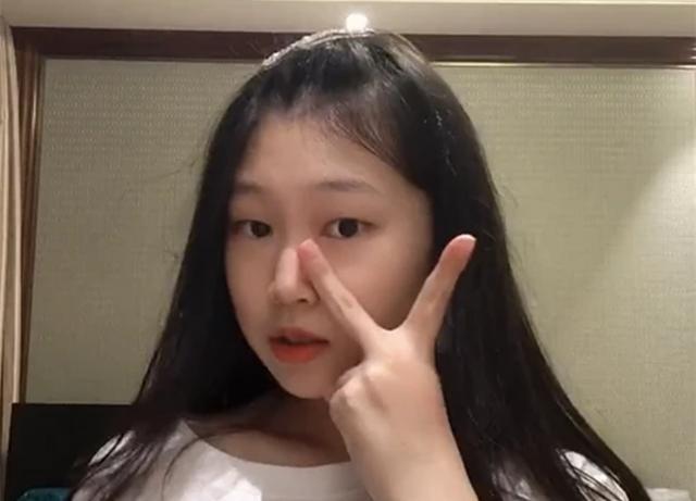 小沈阳13岁女儿近照大变样,脸型鼻子堪称女神级别,颜值超妈妈