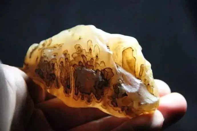 翡翠|几百块的珠宝玉石真真假假，千万不要买到最后两种！