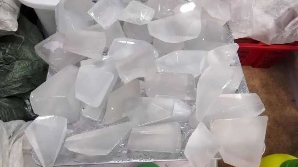 翡翠|几百块的珠宝玉石真真假假，千万不要买到最后两种！