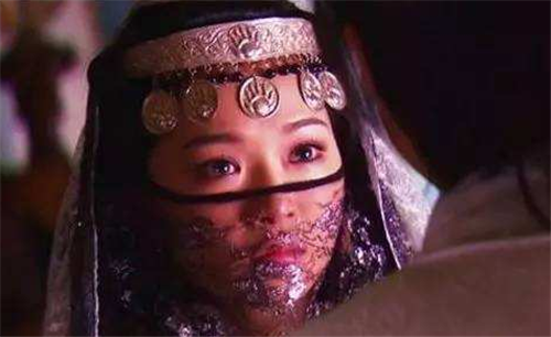 埃斯马特公主|波斯“最美”公主，追求者为她大打出手，真实长相曝光网友崩溃了