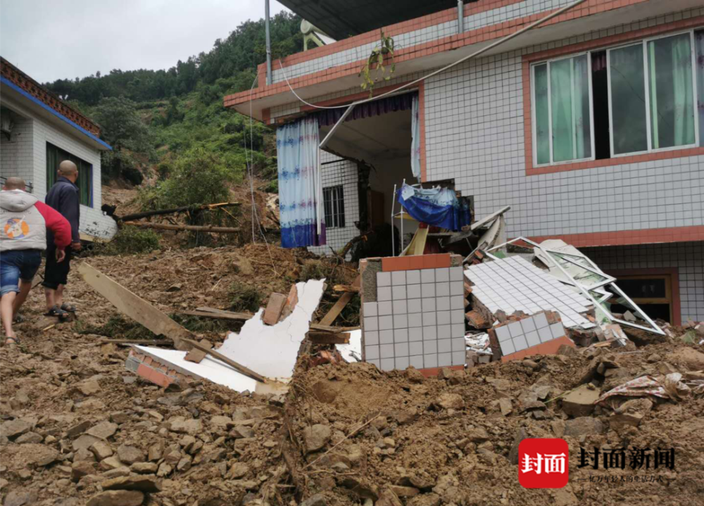 四川古蔺强降雨发生泥石流 提前处置成功避免14户44人伤亡