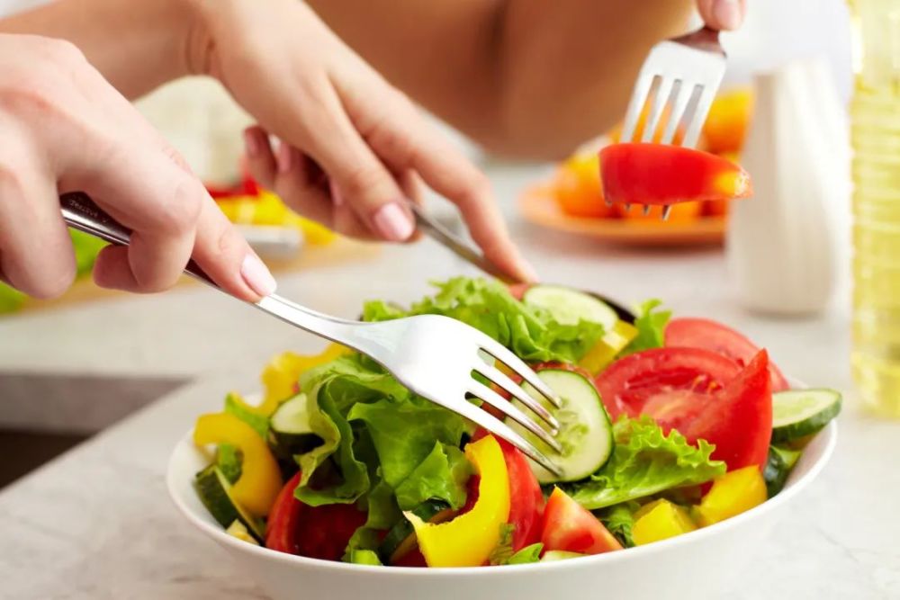 热量|为什么有人怎么都吃不胖？想要体重不过百，10个技巧请牢记